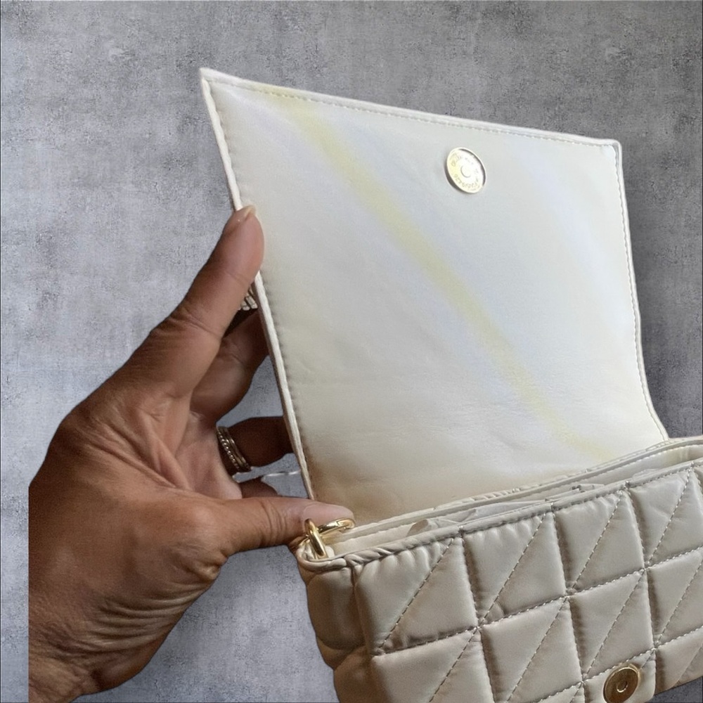 This Chic Midsize Rectangular Quilted Purse - image 7